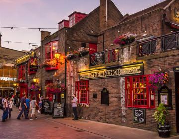 Bankside, London Neighborhood Photo